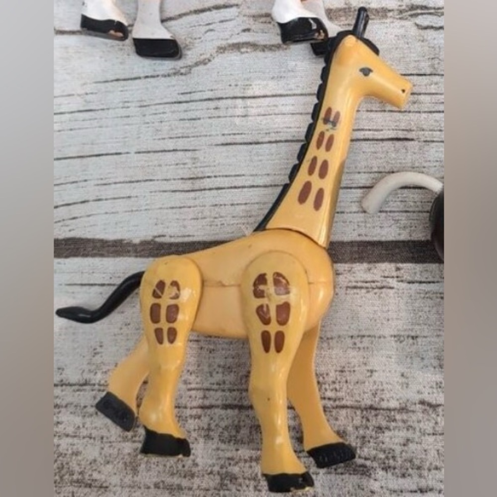 FISHER-PRICE- LITTLE PEOPLE GIRAFFE Vintage Collectible - Replacement Circus 🎪